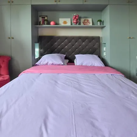 Amazing In With Wifi Apartment *